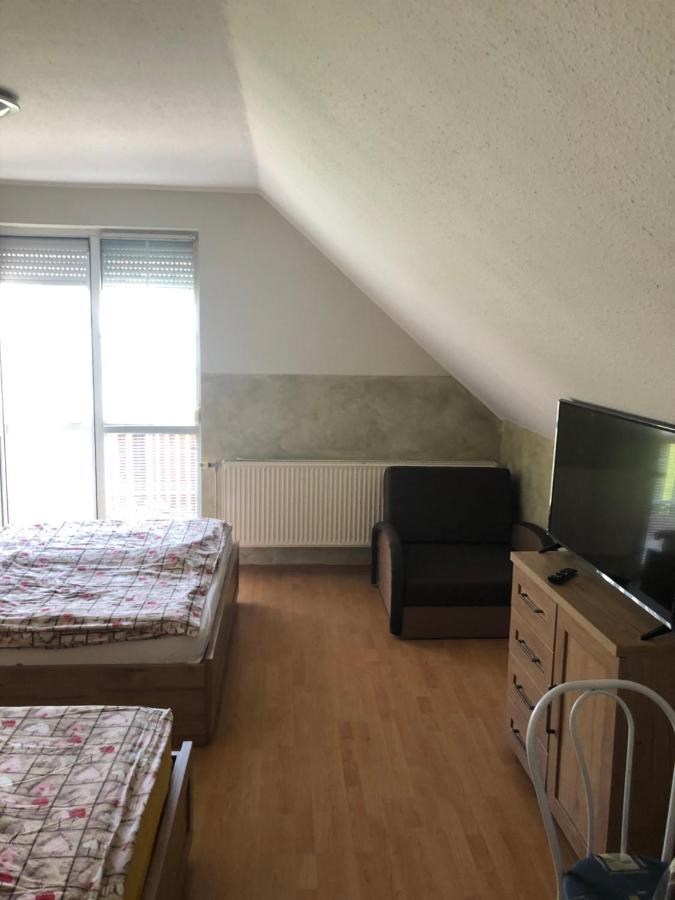 Imre Apartman Hajdúszoboszló المظهر الخارجي الصورة