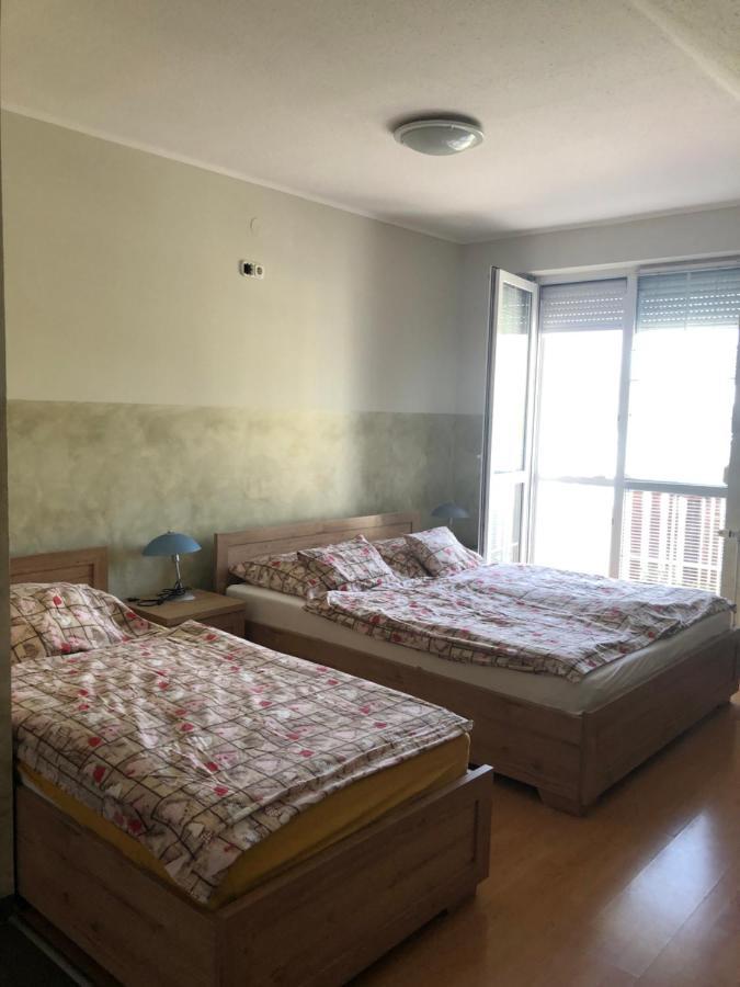 Imre Apartman Hajdúszoboszló المظهر الخارجي الصورة