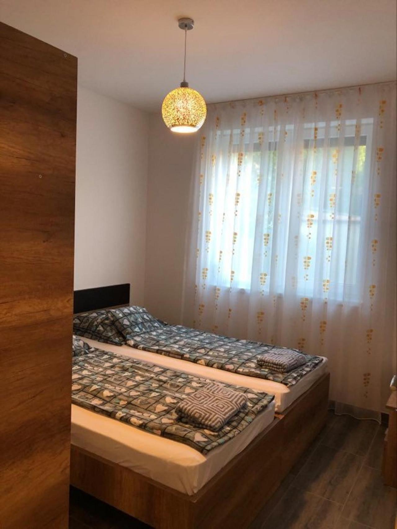 Imre Apartman Hajdúszoboszló المظهر الخارجي الصورة
